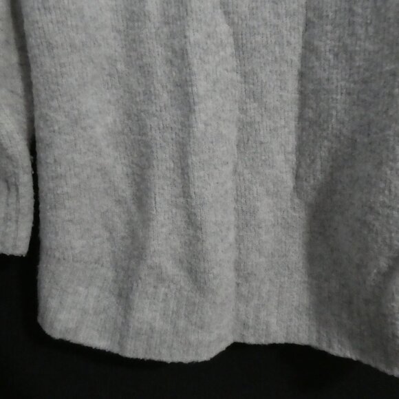 ZARA KNIT | small | Classic Light Grey Crew Neck Sweater - Picture 15 of 16